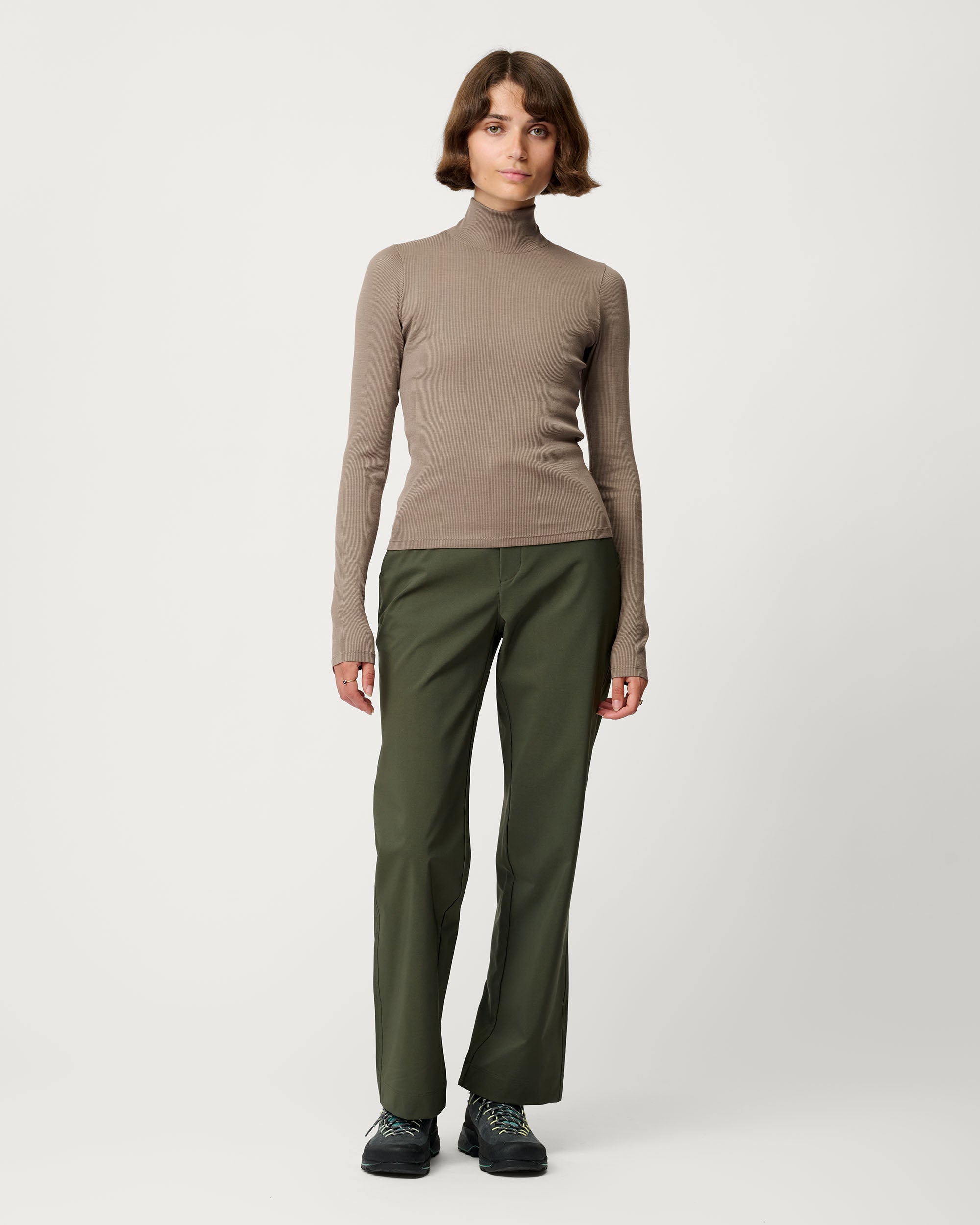 The Cross Turtleneck Top in Black – Article X