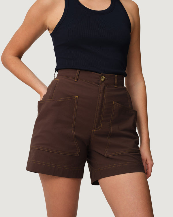 8 Pocket Shorts 01 - Garnet